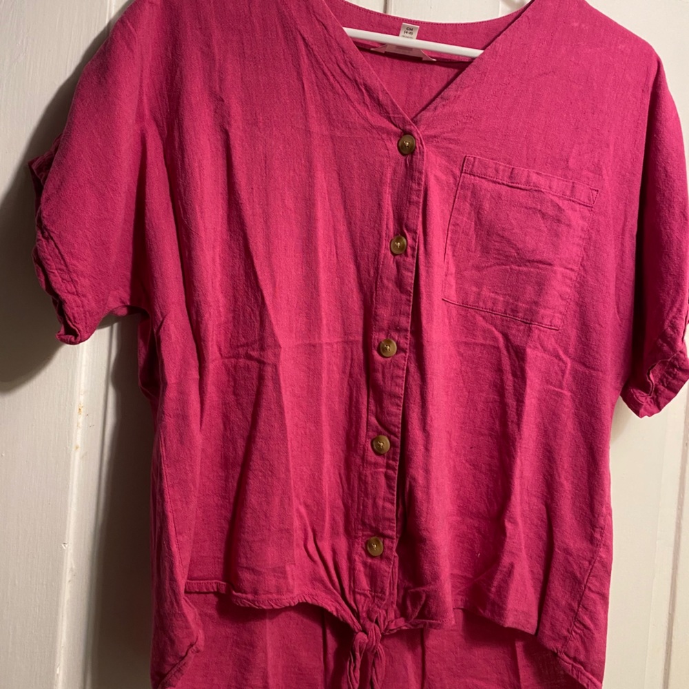 Cute pink top